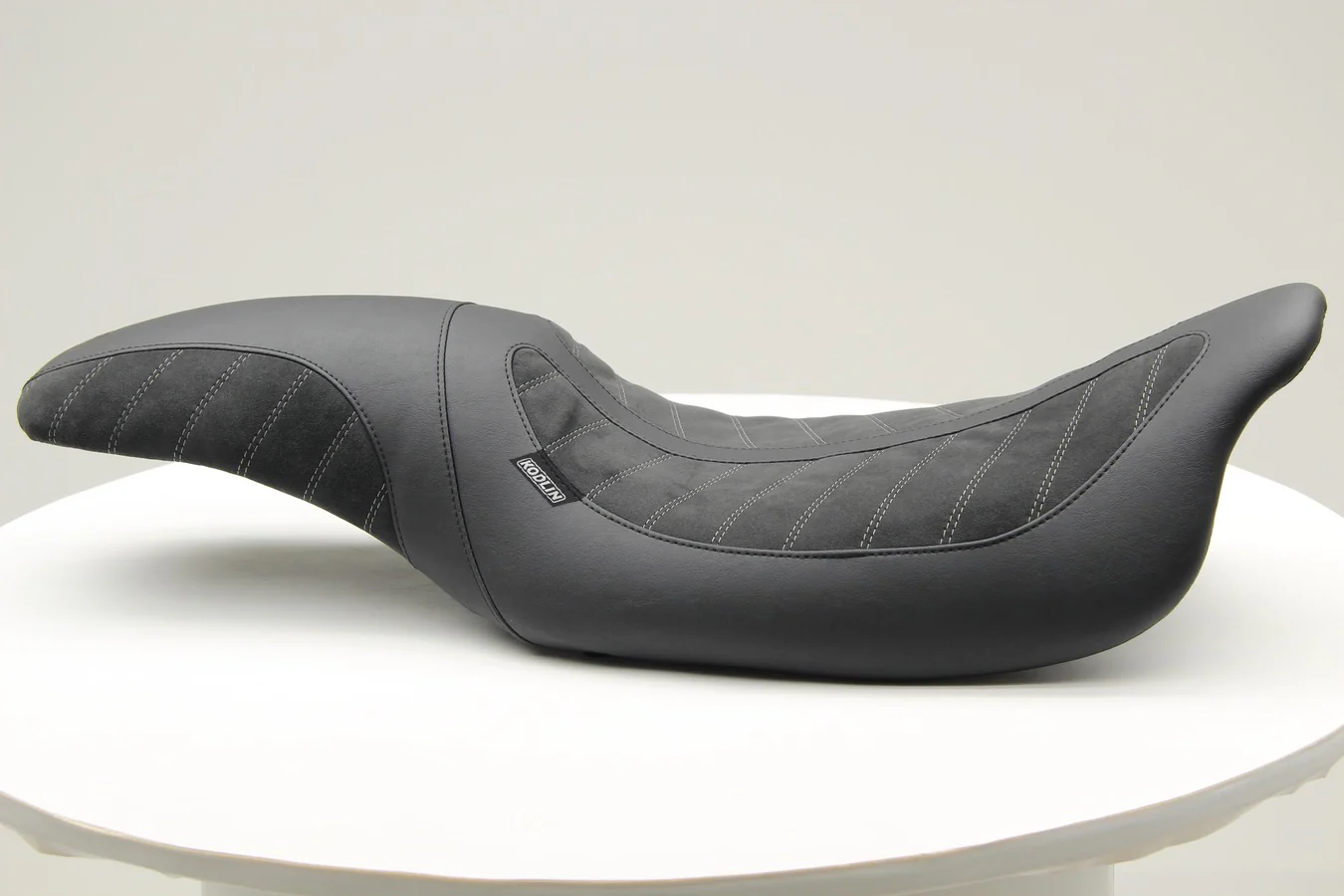 Skyline Signature Series Kodlin by Mustang One-Piece, 2-Up for Harley-Davidson FL Touring 2008-2025*