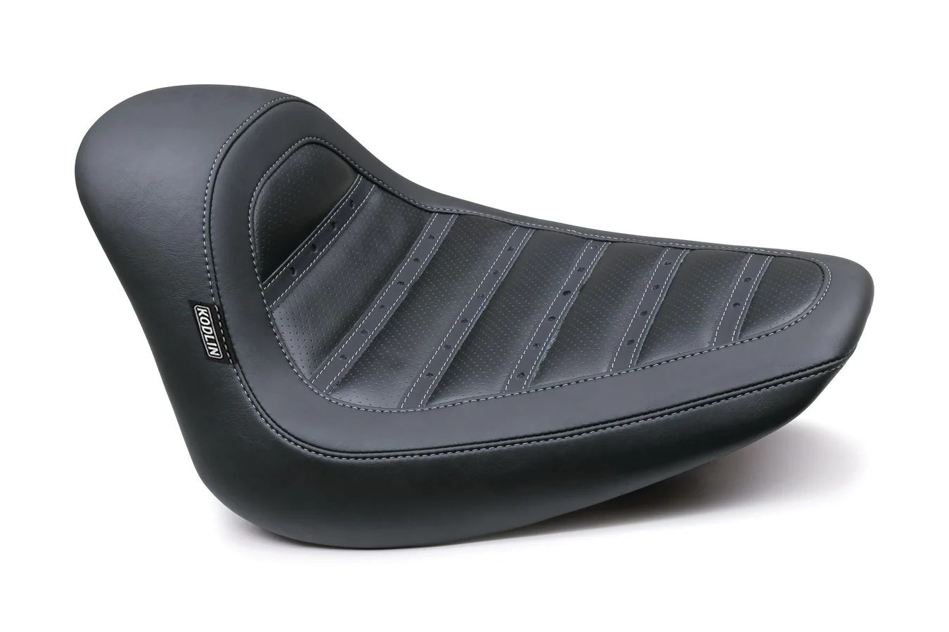 Skyline Signature Series Kodlin by Mustang Solo for Harley-Davidson Softail Breakout 2013-2017