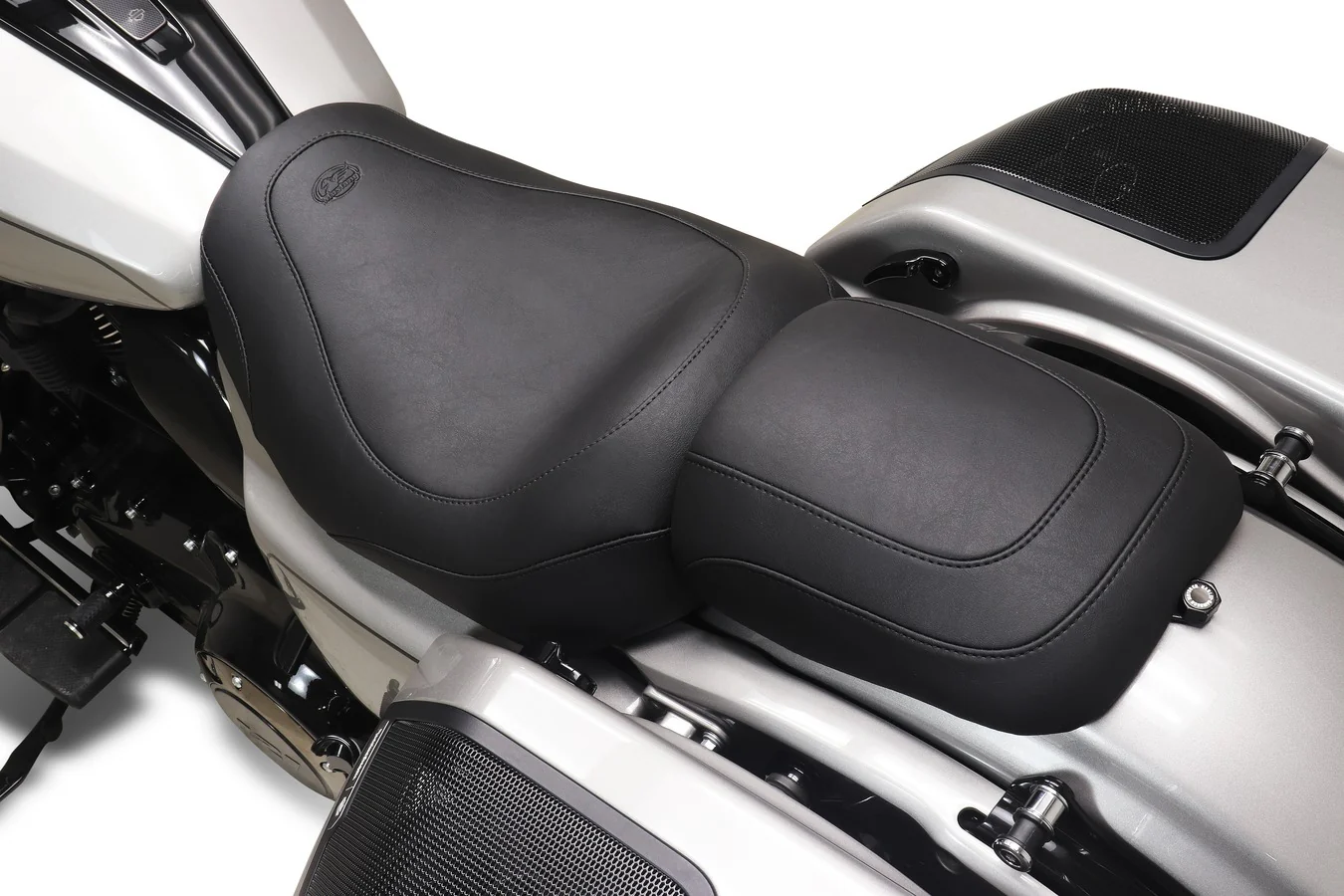 Smooth Padded Cowl for Harley Davidson ™ 2023-2026 CVO Road Glide (ST) and Street Glide & 2024-2026 Road Glide and Street Glide - Image 3