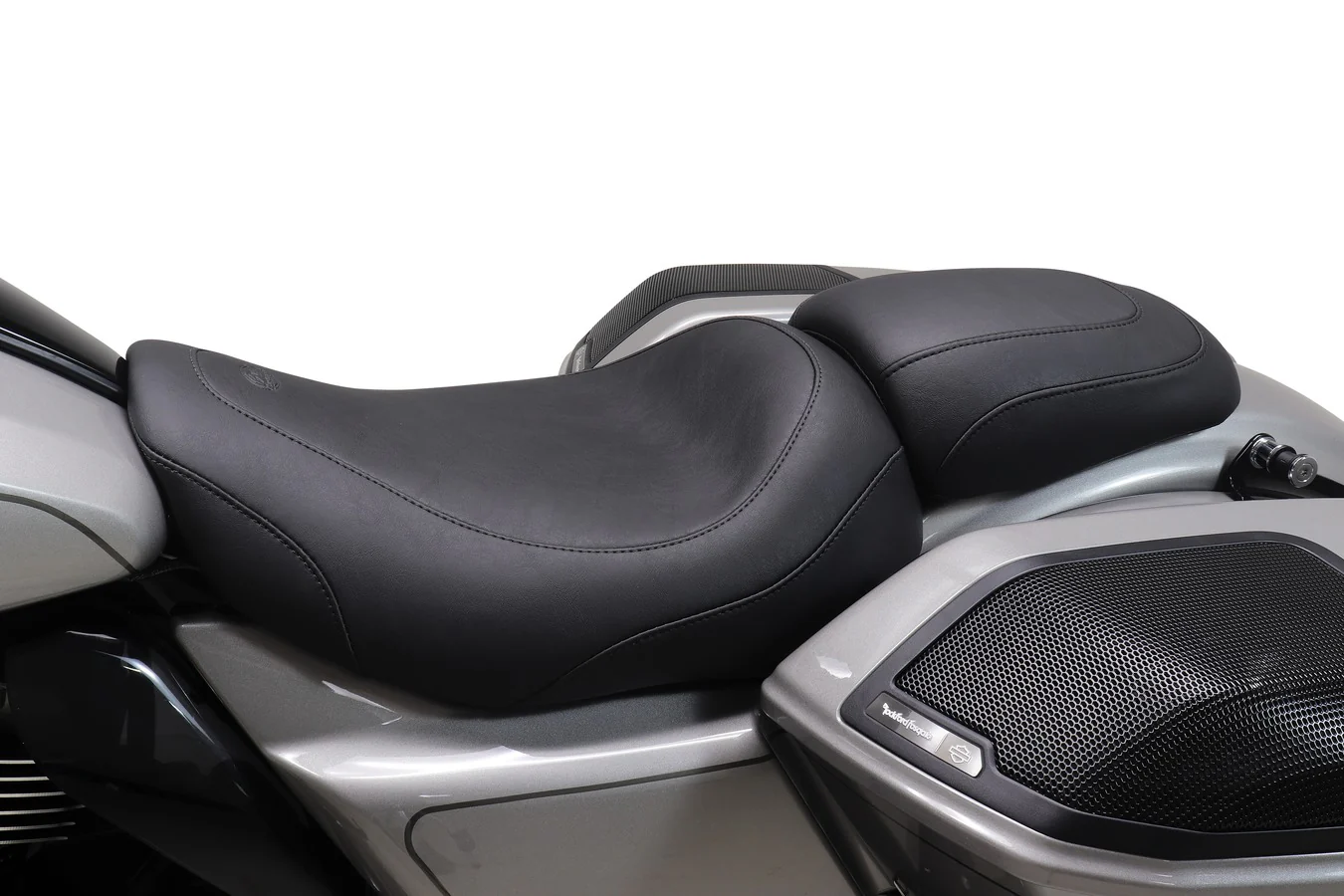 Smooth Padded Cowl for Harley Davidson ™ 2023-2026 CVO Road Glide (ST) and Street Glide & 2024-2026 Road Glide and Street Glide - Image 4