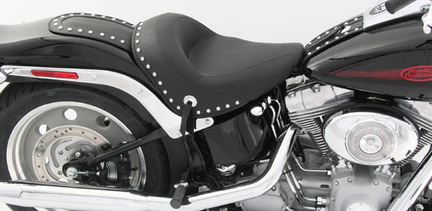 Wide Touring Solo for Harley-Davidson Softail Wide Tire 2006-2017 (200mm) - Image 3